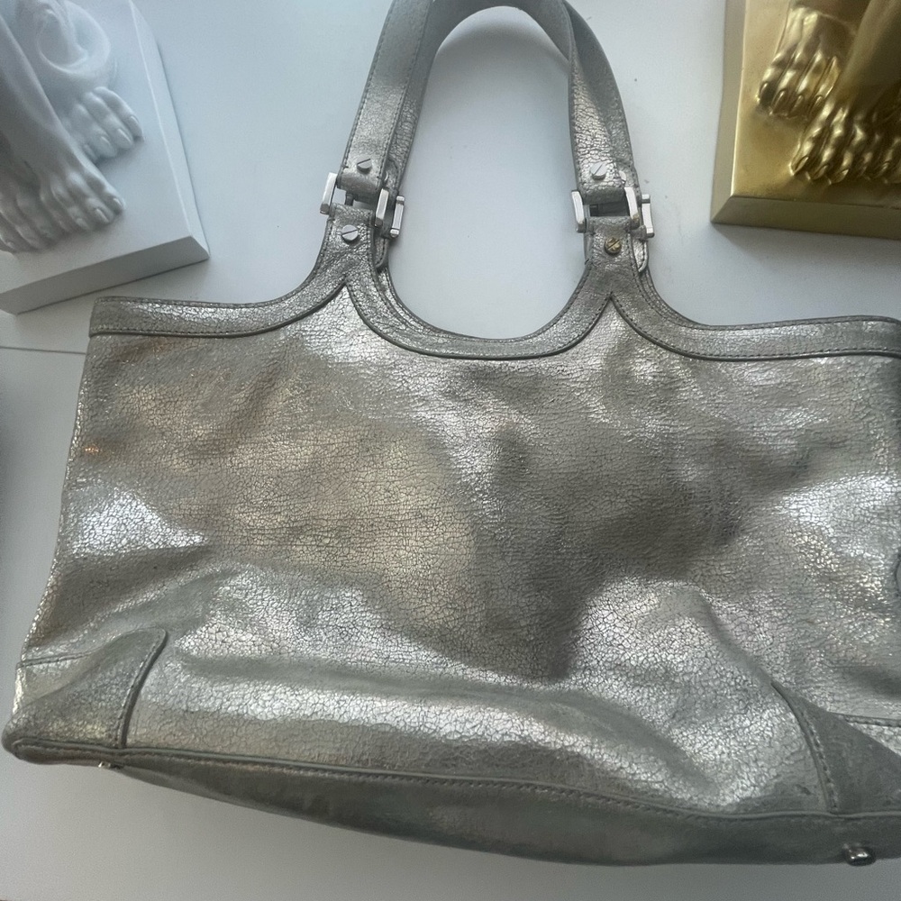 Tory Burch Metallic Silver Bombe handbag - Picture 6 of 14